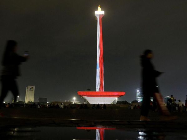 Keren Banget! Ini Penampakan Video Mapping di Monas
