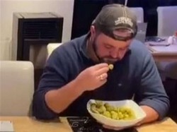 Super Cepat! Dalam Satu Menit, Pria Ini Lahap 33 Buah Brussels Sprout