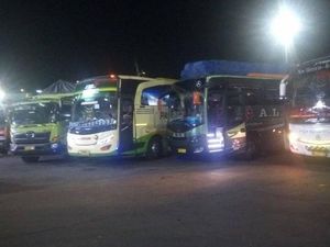 Mengenal Arti Kode Lampu Sein pada Bus AKAP
