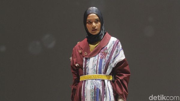 Foto: 15 Koleksi Busana Muslim Ria Miranda Untuk 2020