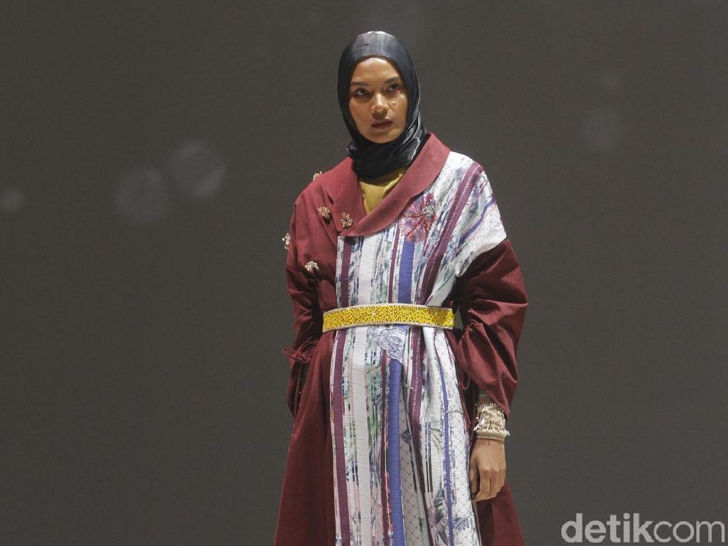 Foto: 15 Koleksi Busana Muslim Ria Miranda Untuk 2020