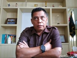 Jelang Natal, Pemkot Surabaya Bagikan 100 APAR ke Gereja-gereja