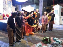 Sepur Kluthuk Jaladara Jadi Maskot Pilkada Solo 2020
