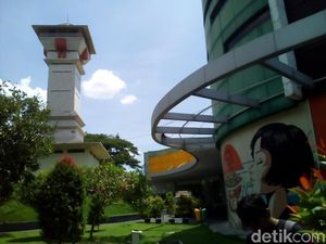 Lagi Liburan ke Kudus, Bisa Mampir ke Tugu Identitas Lagi Liburan ke Kudus, Bisa Mampir ke Tugu Identitas