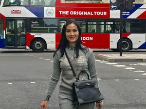 Pakai Lotion Seluruh Badan, Rahasia Kulit Mulus Iis Dahlia