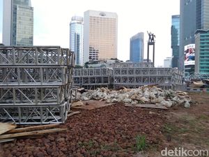 Instalasi Batu Gabion Dibongkar, PDIP DKI: Buang-Buang Biaya! Instalasi Batu Gabion Dibongkar, PDIP DKI: Buang-Buang Biaya!