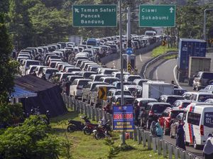 H-1 Natal, Kawasan Puncak Dipadati Kendaraan