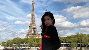Ragam Potret Artis Saat Kunjungi Menara Eiffel