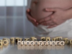 BBM Ambulans Puskesmas Kosong, Ibu Hamil di Pangkep Telat Dirujuk-Keguguran