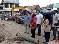 Masuk Musim Hujan, Risma Minta Pembangunan Rumah Pompa Dikebut