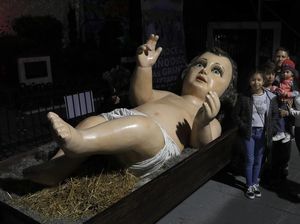 Ada Patung Bayi Yesus Raksasa Lho di Meksiko Ada Patung Bayi Yesus Raksasa Lho di Meksiko