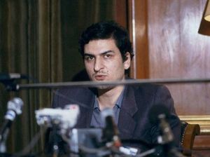 Gordji, Penerjemah Kedutaan Iran yang Bikin Pusing Prancis Gordji, Penerjemah Kedutaan Iran yang Bikin Pusing Prancis