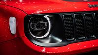 Mobil Pertama Jeep Hybrid