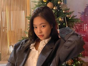 Ucapkan Selamat Natal, Jennie BLACKPINK Tampil Cantik Tanpa Makeup