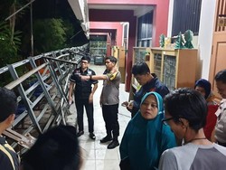 Kanopi Sekolah Dasar di Kembangan Ambruk, Polisi Cek Lokasi