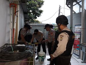 Amankan Natal, Tim Jibom Siaga di Sejumlah Gereja di Kabupaten Bekasi Amankan Natal, Tim Jibom Siaga di Sejumlah Gereja di Kabupaten Bekasi