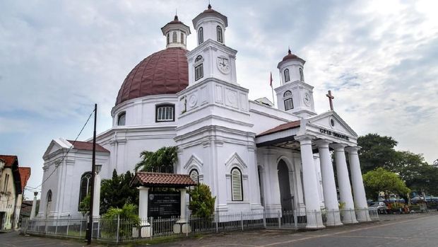 8 Gereja Bersejarah dengan Arsitektur Unik di Indonesia