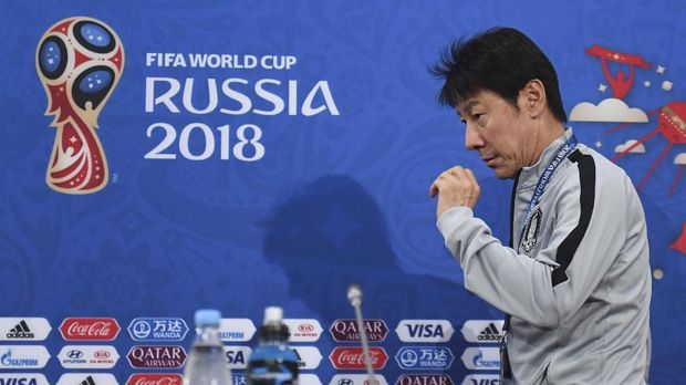 Tae Yong Tak Berjudi Latih Timnas Indonesia