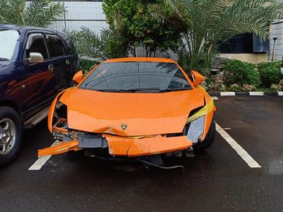 Penampakan Lamborghini Penodong Pelajar yang Kini Ringsek Parah