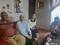 Penampakan Ratna Sarumpaet Usai Bebas Dijemput Atiqah Hasiholan