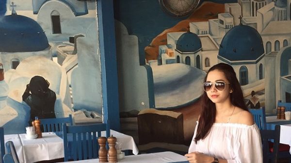 Hapus Foto Suami, Instagram Aura Kasih Hanya Sisakan Foto Kulineran Seru