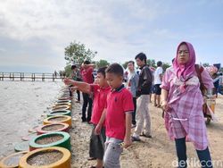 Warga Siak Gelar Salat Kusuf di Lokasi Pemantauan Gerhana Matahari Cincin