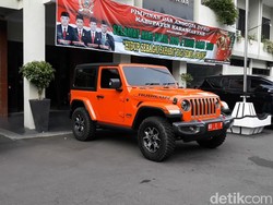 Begini Wujud Mobdin Mewah Rubicon Bupati Karanganyar yang Kontroversial