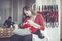 5 Kelebihan ASI Ibu yang Melahirkan Bayi Prematur