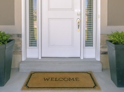 Kocak! Gegara Pasang Keset Depan Pintu, Jadi Diprotes Tetangga Sampai Viral