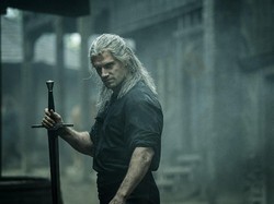 Ngefans Novelis The Witcher, Henry Cavill Masukkan Dialog dari Buku