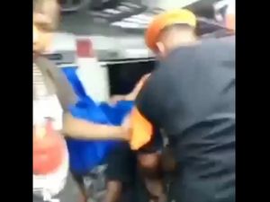 Viral Anak Punk Diusir Paksa dari Kereta Api, Ini Faktanya Viral Anak Punk Diusir Paksa dari Kereta Api, Ini Faktanya