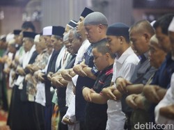 Panduan Warga Bekasi Selama Ramadhan: Bukber di Rumah-Zakat Via Transfer