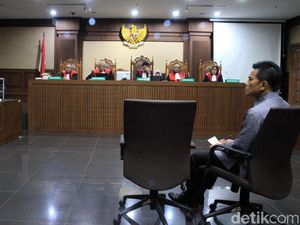 Video Soetikno Soedarjo Didakwa Suap Emirsyah Satar Rp 46 Miliar