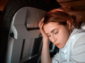 Dear Kaum Rebahan, Eks Pramugari Bilang Tidur Siang Akan Atasi Jet Lag Dear Kaum Rebahan, Eks Pramugari Bilang Tidur Siang Akan Atasi Jet Lag