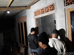 Puluhan Polisi Geledah Rumah di Gunungkidul, Sita Pedang hingga Senapan