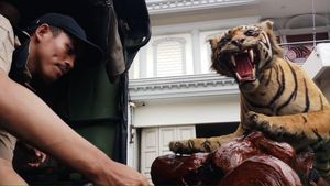 Penampakan Harimau-Rusa Offset di Rumah Koboi Lamborghini