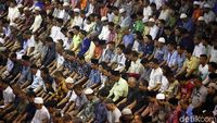Melihat Salat Gerhana di Sejumlah Daerah di Indonesia