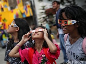 Mau Lihat Gerhana Matahari 2023? Ikuti Saran Dokter Mata Biar Aman Mau Lihat Gerhana Matahari 2023? Ikuti Saran Dokter Mata Biar Aman