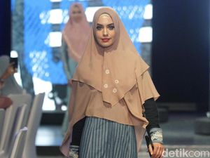15 Koleksi Busana Muslim Syari untuk Liburan dari Si.Se.Sa