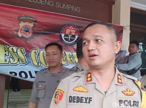 Pria Injak Al-Quran di Garut Ditangkap! Pria Injak Al-Quran di Garut Ditangkap!