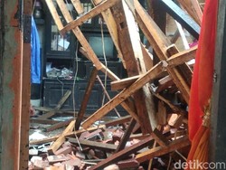 10 Rumah Rusak Disapu Badai di Gedebage Bandung, Nihil Korban Jiwa
