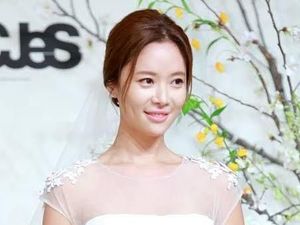 Jawaban Agensi soal Kabar Hwang Jung Eum Pacaran dengan Atlet Basket