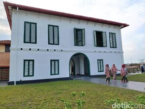 Rombongan Siswa SD Luka-luka Imbas Cagar Budaya Roboh, Komisi X DPR Sorot Rehab