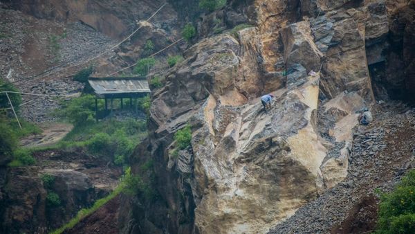 Potret Kerusakan Alam di Bandung Utara