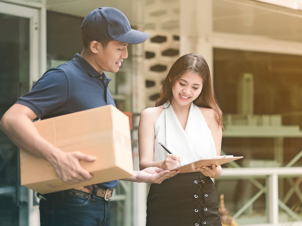 Kirim Paket Tahun Baru, Pakai GrabExpress Nggak Bikin Kantong Kering Kirim Paket Tahun Baru, Pakai GrabExpress Nggak Bikin Kantong Kering