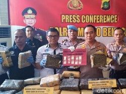 Berontak saat Pengembangan, Bandar 200 Kg Ganja di Bekasi Ditembak Polisi