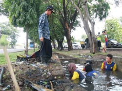 Banjir Genangi Palembang Tadi Malam, Walkot Minta Drainase Mampet Dibersihkan