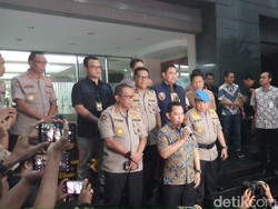 Periksa 2 Tersangka Penyiram Air Keras, Polisi Gali Motif Teror ke Novel