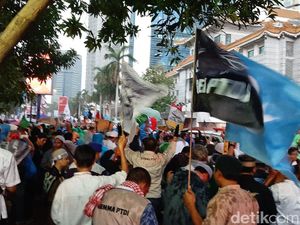 Video Massa Aksi Peduli Uighur Geruduk Kedubes China Video Massa Aksi Peduli Uighur Geruduk Kedubes China