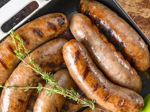 3 Kesalahan Saat Masak Sosis yang Perlu Dihindari Menurut Chef Terkenal 3 Kesalahan Saat Masak Sosis yang Perlu Dihindari Menurut Chef Terkenal